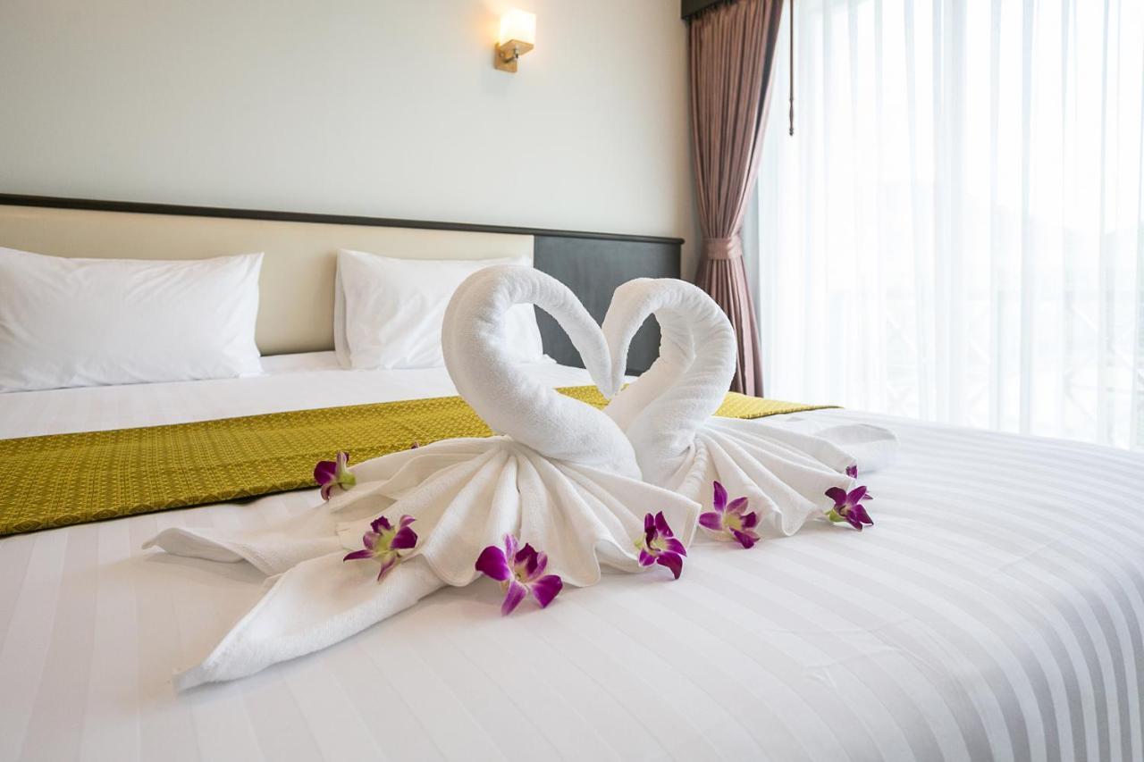Swan Lake Hotel Szatahip Kültér fotó